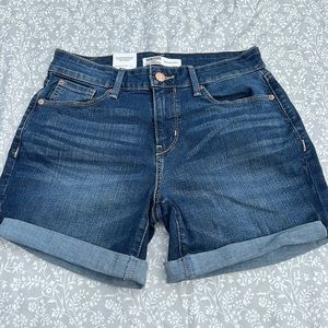NWT Levi Strauss Jean Shorts ~ 26W